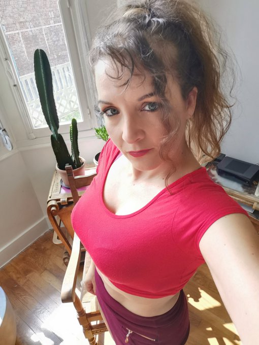 Bon dimanche 💋 https://t.co/TkSjjSJhy5