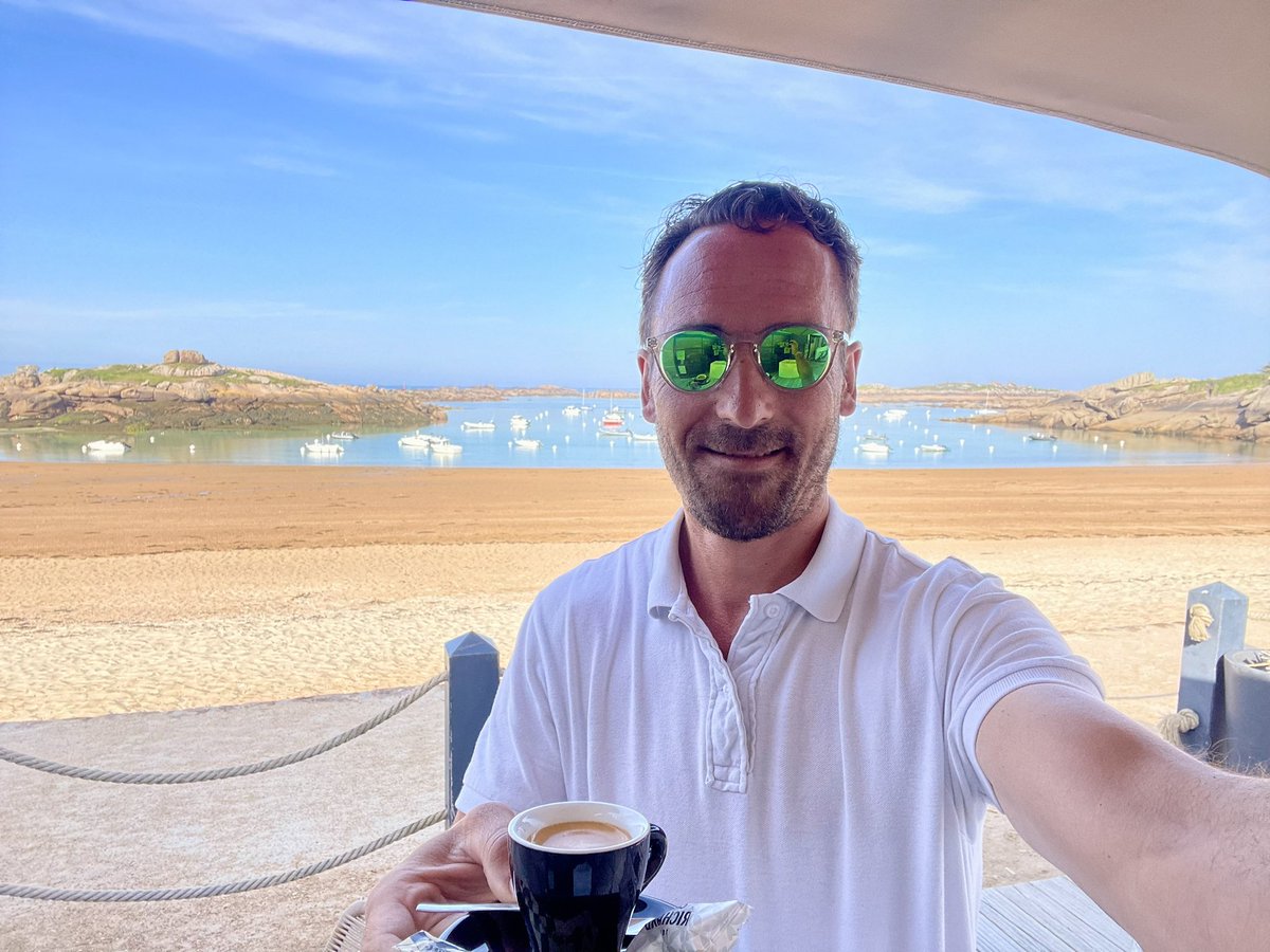 JulienDaunat's tweet photo. #petitcafe #debonmatin #triagoz https://t.co/RTUkJh2TR5