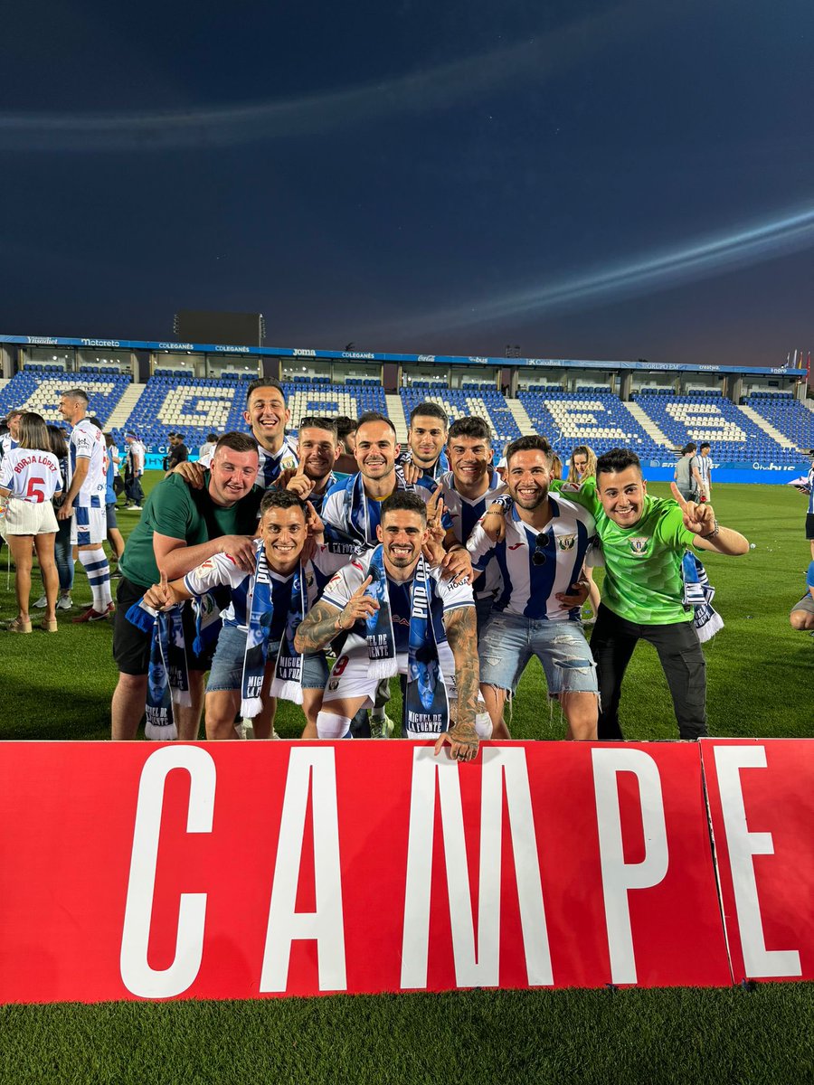 Un año más tarde lo volviste a hacer Migui! Te queremos mucho 💙🤍