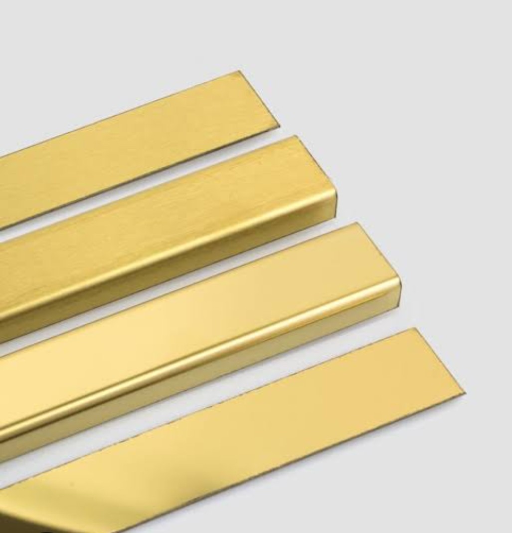 decorstore56's tweet photo. Decorative Gold Tape
Price 1700
0710182501
#MondayMotivation 
#NazımHikmetRan 
#Famagusta https://t.co/6KwioiP6LG