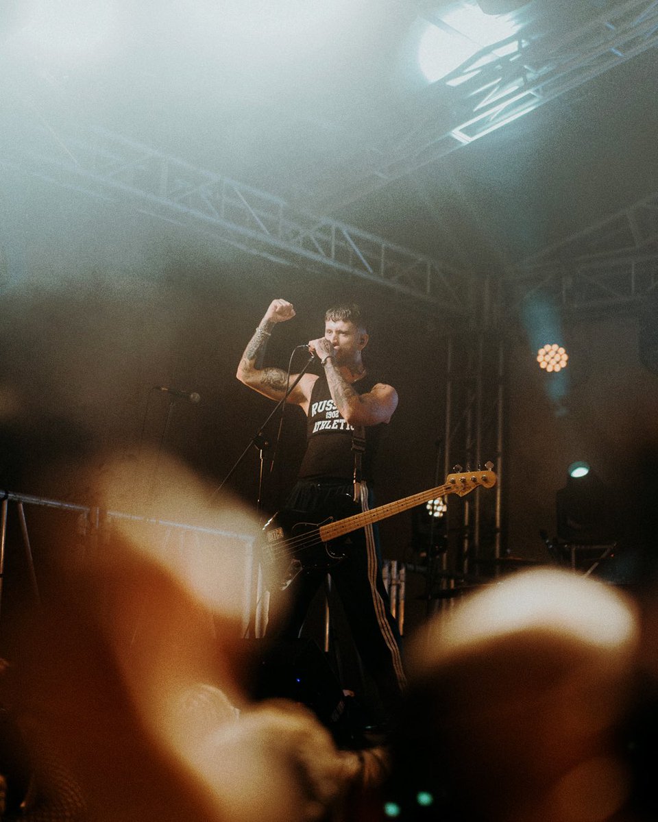 oceangrove's tweet photo. Big love, Brisbane! To the rest of Australia, we’ll see you later this month with our friends @PolarisAus 

📷 Nick Hargans https://t.co/OUJItjNtBS