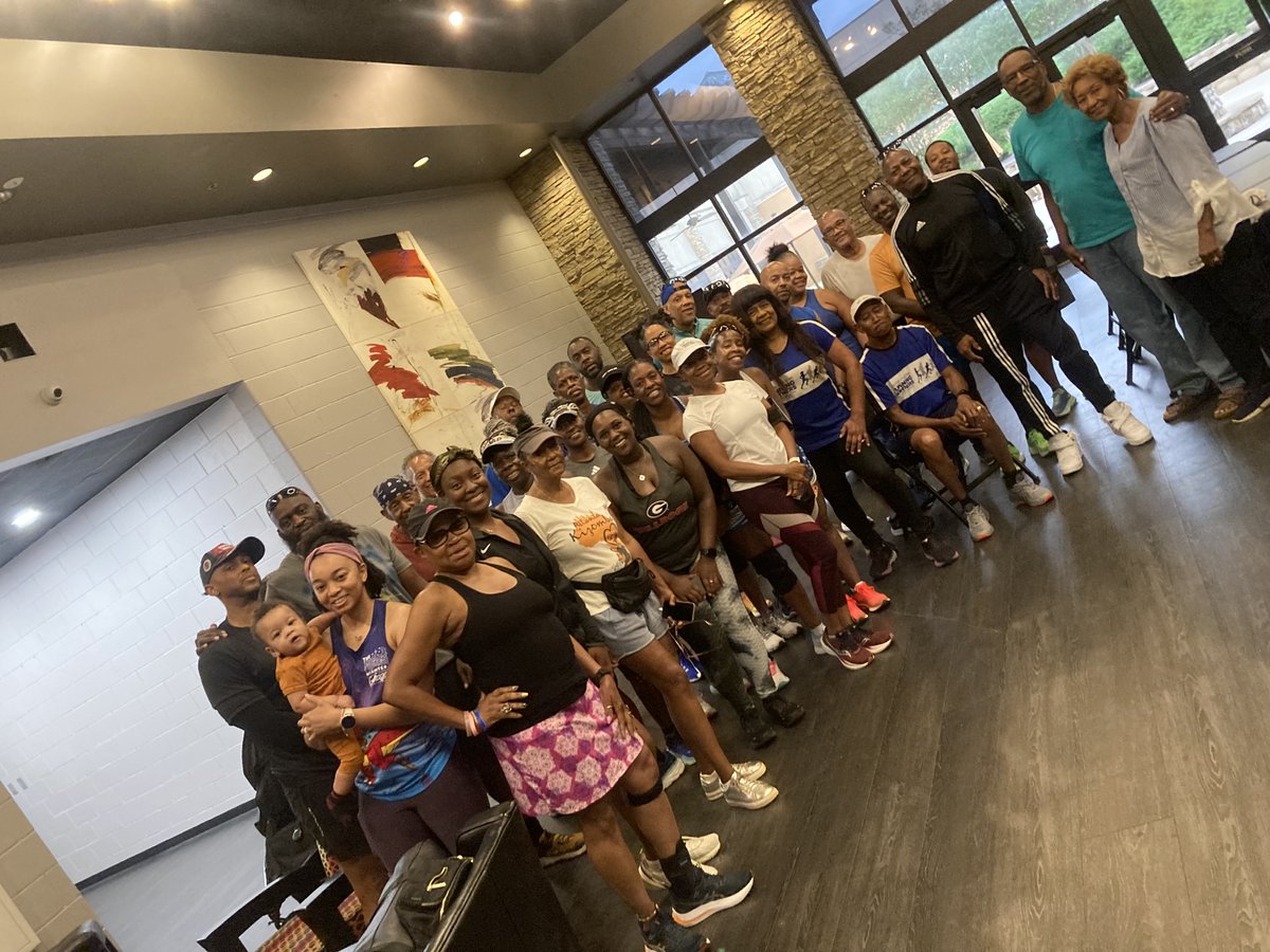 SoFultonRunners's tweet photo. The best place to be on Saturday morning was in Fayetteville. Nice weather and wonderful company all came together for a great run and an excellent opportunity to usher in our newest Partner, and shooting star, Rashida. #southfultonrunningpartners #runningpartners #sfrp https://t.co/dwlaqkVl9p