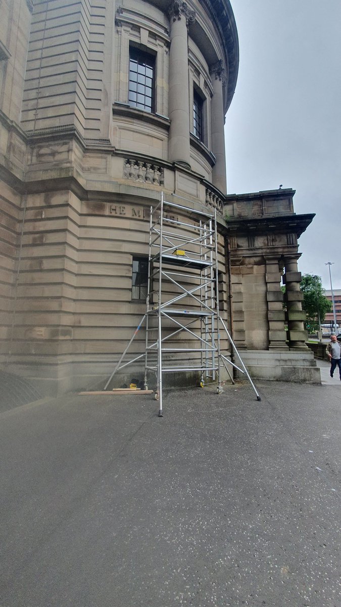 RMSCULPTORCARVR's tweet image. Some attention givn to the signage fr The Mitchell Library. A great way to finish off a recent job
#themitchelllibrary #stone #stonecarving #carving #carved #sculpted #sculpture #sculptor #stonemason #craft #craftsman #handmade #traditional #skills #work #Scotland #architecture