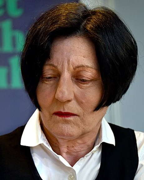 JoopSoesan's tweet photo. Lees dit goed en laat het op je inwerken, Hamas aanhangers:
“Ik kan mij de wereld zonder Israël niet voorstellen”, rede van Herta Müller, Nobelprijswinnaar voor Literatuur en vertaald door @BasBelderMEP https://t.co/TbtFjgmGyK https://t.co/QkCBRIDVTI