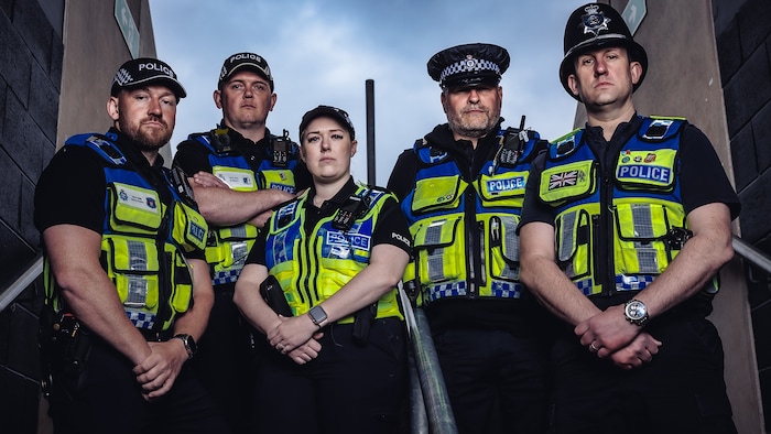 📺 Don’t miss the premiere of 'Football Cops' on @Channel4 tonight at 10pm, right after the @England match!⚽️👮

The series features our officers, alongside other forces to provide you a behind-the-scenes look at the teams managing trouble at football matches across the country!