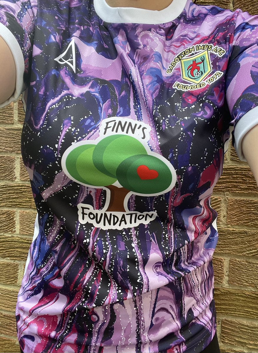 This mornings walk features the jazzy <a href="/CadoxtonImpsFC/">Cadoxton imps afc</a> shirt by @ArrowSportswear 😊