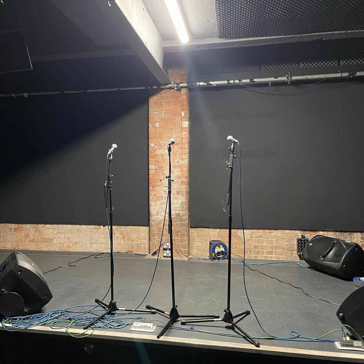 HatFactoryAC's tweet image. 🎸 Musicians &amp;amp; bands! Rehearse at the Basement Bar, Hat Factory from 15 April 2024. Mon-Tue: 4-10 PM, Wed: 3-9 PM. £5/hr or £24/6 hrs. Email boxoffice@culturetrust.com or call 01582 878100 to book. More info at culturetrust.com/hire-us/perfor…