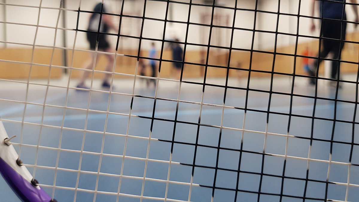 [Édubase]
2 nouveaux scénarios publiés en badminton 🏸

▶️ "Déterminer ses besoins et apprendre à les traiter de manière autonome" par <a href="/EpsTicePoitiers/">TICE EPS Poitiers</a> 
edubase.eduscol.education.fr/fiche/22608

▶️ "Ludifier en renseignant l'élève sur sa réussite" par <a href="/GipticEps75/">Giptic EPS Paris</a> 
edubase.eduscol.education.fr/fiche/22667