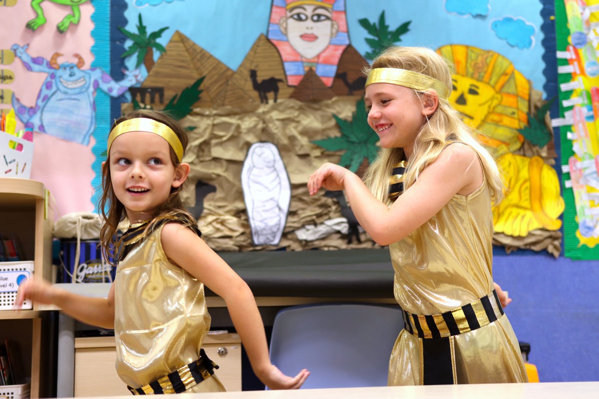 NAISHongKong's tweet photo. Year 2's Ancient Egyptian Day overflowed with enthusiasm. Costumed kids paraded, built a pyramid, and hands-on papyrus and sarcophagus making. Highlight: cracking hieroglyphic codes in a scavenger hunt. Students' cultural appreciation made it a memorably enriching experience.✨ https://t.co/LNgC7s2wC6