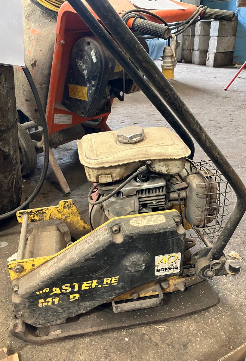 PSA_UK's tweet photo. ⚠️We are still accepting registrations for our Saturday 15th June #auction of #construction machinery, inventory, vehicles and more.

In-person and online bidding will be accepted, full details here:

https://t.co/XUP7RfVXnX 

#auctioneer #stokeontrent #staffordshire https://t.co/VEgzOhjKyZ