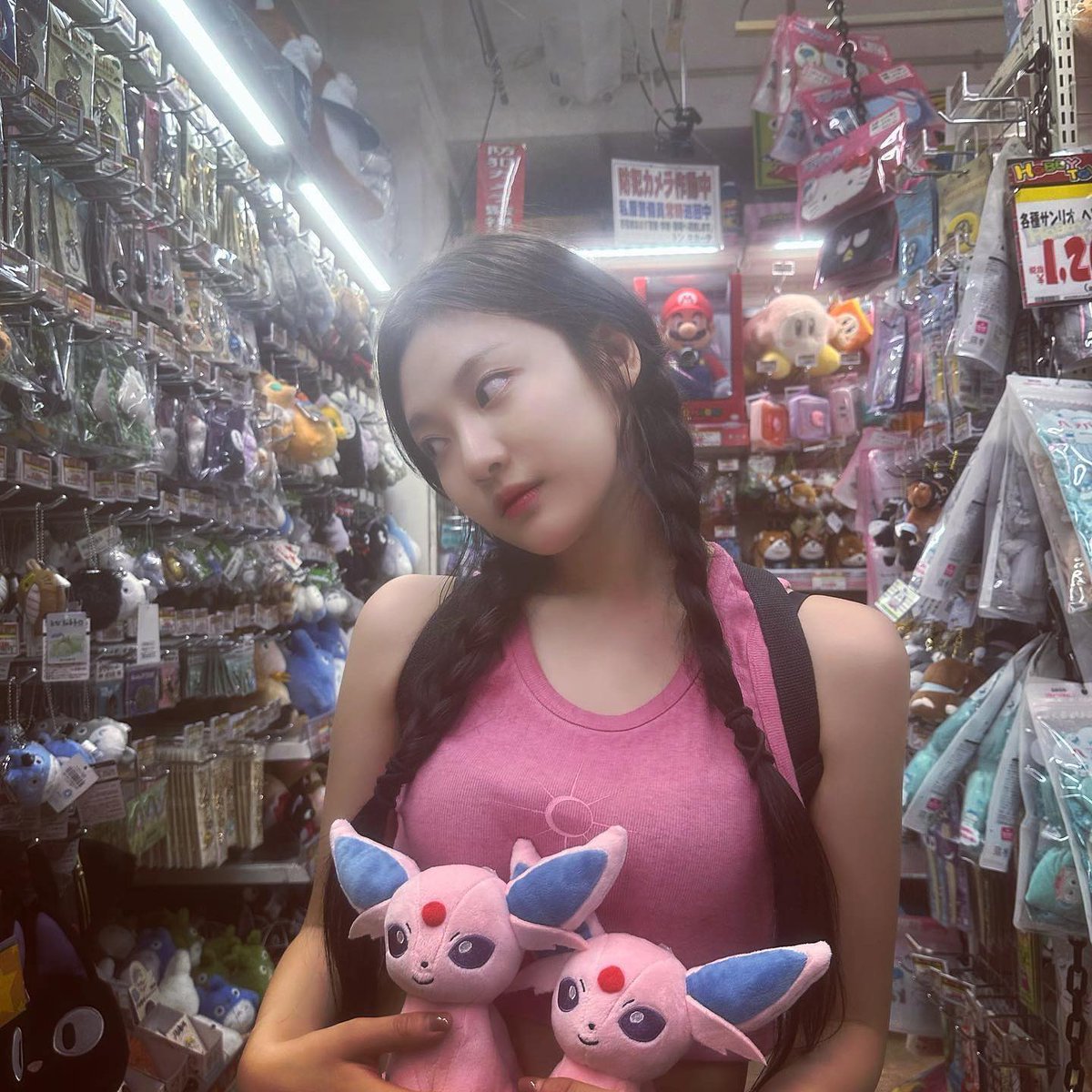 roxknnroll's tweet photo. 좋아하는 포켓몬 뭔지 진짜 감도안온다 https://t.co/GHpeeTVXFk