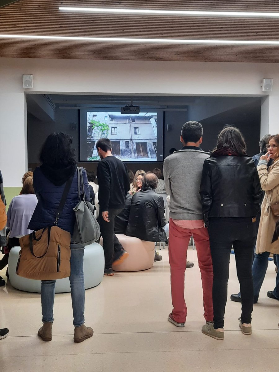 Col·legi Sant Miquel tweet media