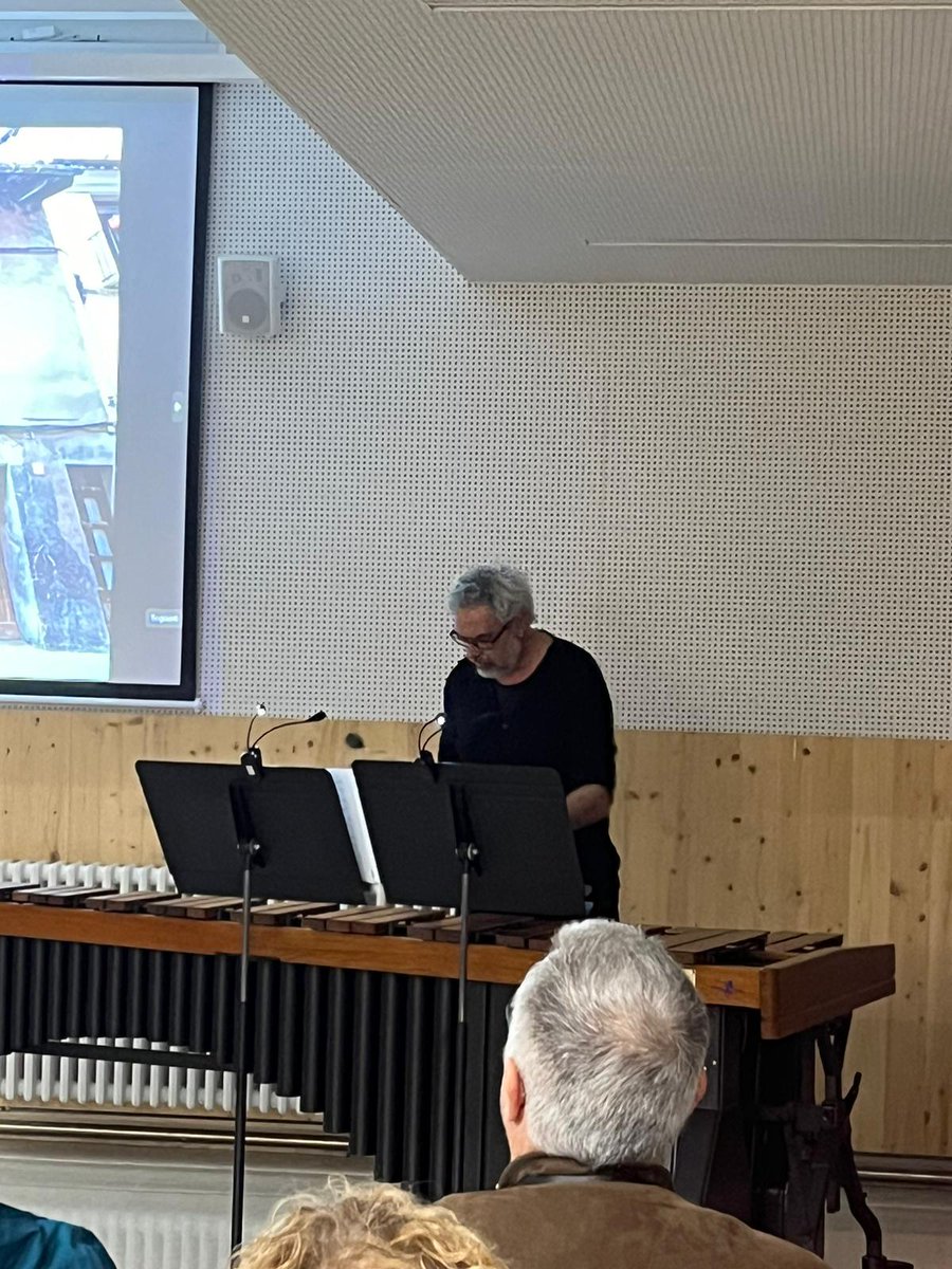 Col·legi Sant Miquel tweet media