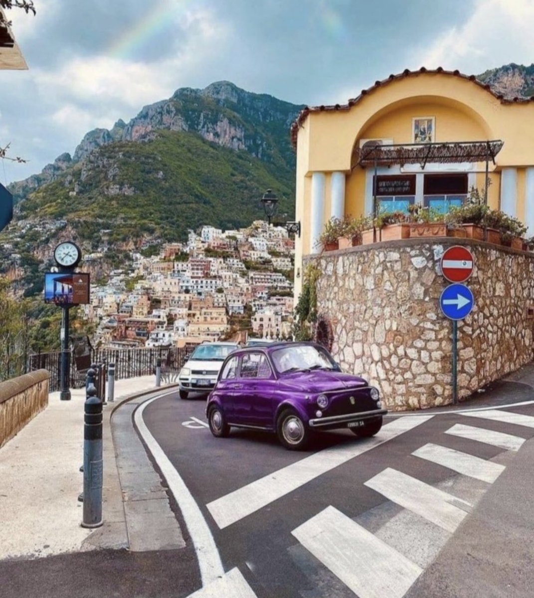 lutf1414's tweet photo. هنا بلدة بوسيتانو Positano 😍
ساحل أمالفي ❤️💚

- أقرب مطار دولي لها يبعد ساعه زمن 
هو مطار نابولي ✈️ 
- ومن مطار العاصمة روما ٣ ساعات 🚙 
- موسم السفر لها من نهاية ابريل إلى نهاية
شهر أكتوبر 
- لاتفوت زيارة 
نابولي - سورينتو -أمالفي - كابري 🍋🍋

انقلوا عني 
إيطاليا 🇮🇹 بلد يختصر عليك أوروبا كلها 👌🏻