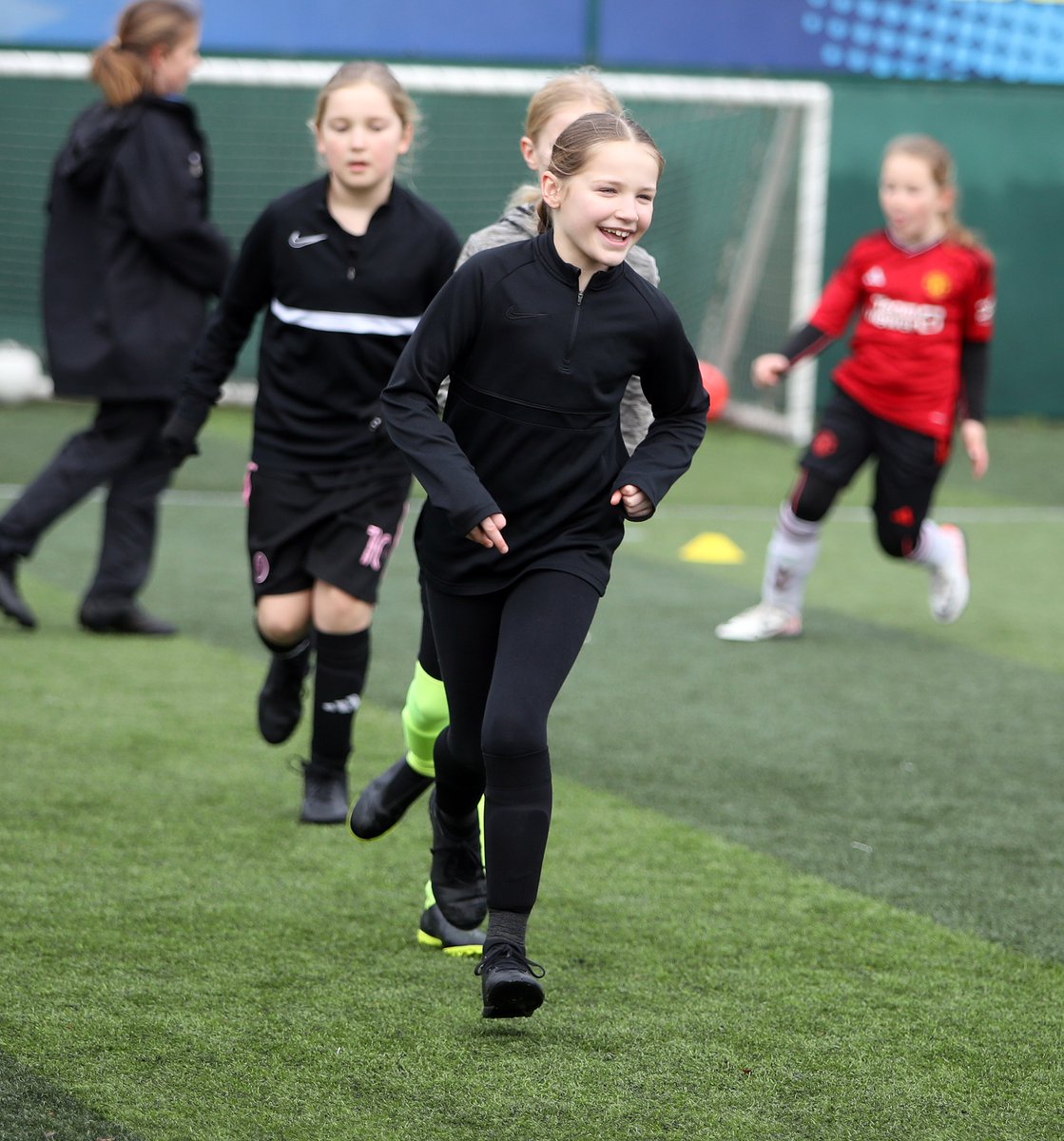 NTFC_CT's tweet photo. Thank you to everyone who attended last weeks Holiday Course Programme ⚽️

It was great to see so many smiling faces across the week from our Pan D, Girls, Goalkeeper &amp; Soccer School sessions!

We look forward to seeing you all again this summer🙌

#ProudToBe #ShoeArmy👞 https://t.co/R2n006EOwJ