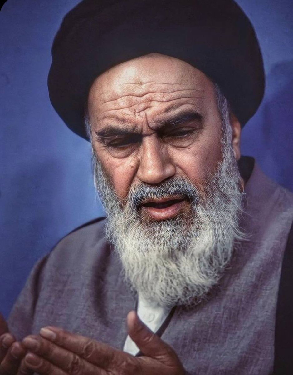 إنه من بؤس و تعاسة بلد إسلامي إقامة العلاقة والتحالف مع دولة تعادي الإسلام، وتقف الآن في مواجهة المسلمین،وتغتصب #فلسطین.

#الامام_الخميني
