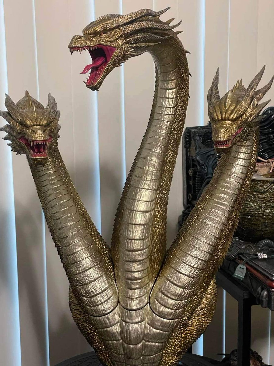 Zetto_JO's tweet photo. Collaboration with @jyl3dstudio to make this Gigantic Ghidorah Bust to Hawaii
DM @jyl3dstudio if you looking for one for yourself!!
#哥吉拉 #正宗哥吉拉 #Godzilla #ShinGodzilla #Godzilla2016 #3dprinting #Godzilla3D #基多拉 #翻模 #實體化模型 https://t.co/baGOYqvrI2