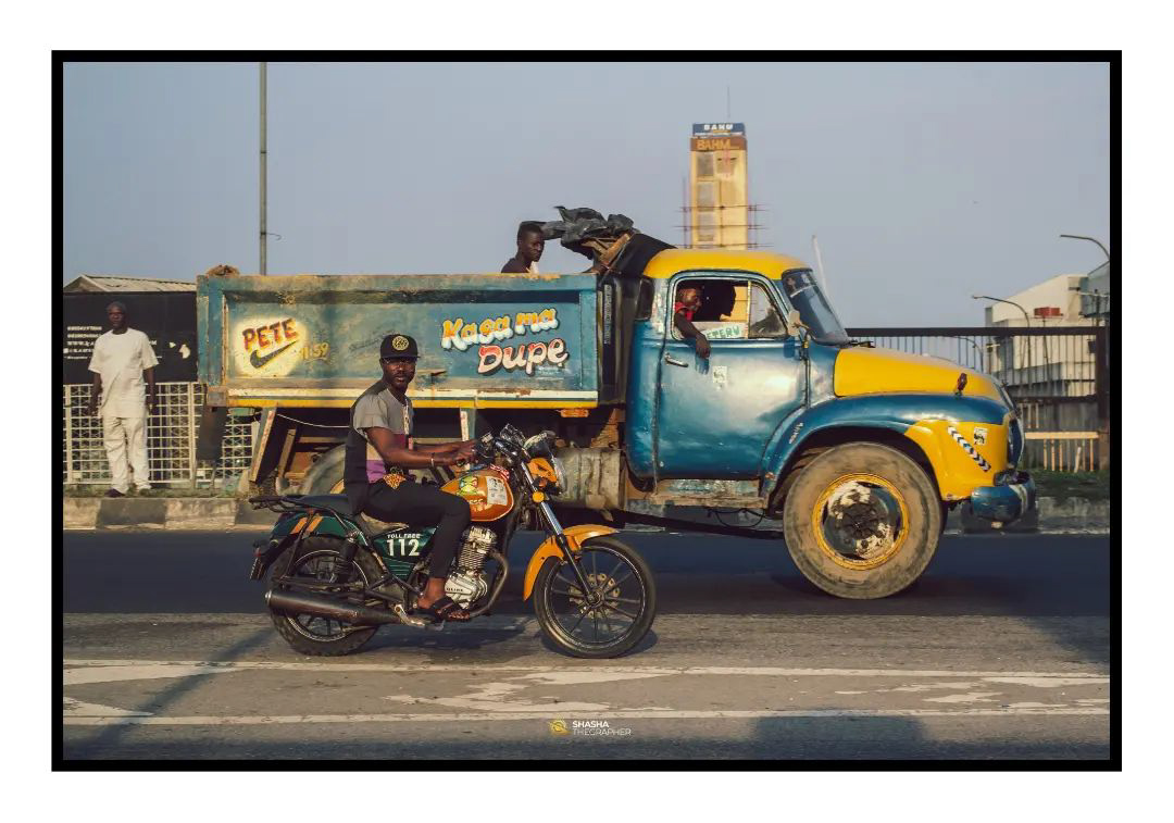 _SPCA's tweet image. Images taken by IG: shashathephotographer (Nigeria). We want to see your street photography in all kinds of style. Tag us on your photos #streetphotographyAFRICA and follow us on
@_SPCA for your chance to be featured.
           ⠀