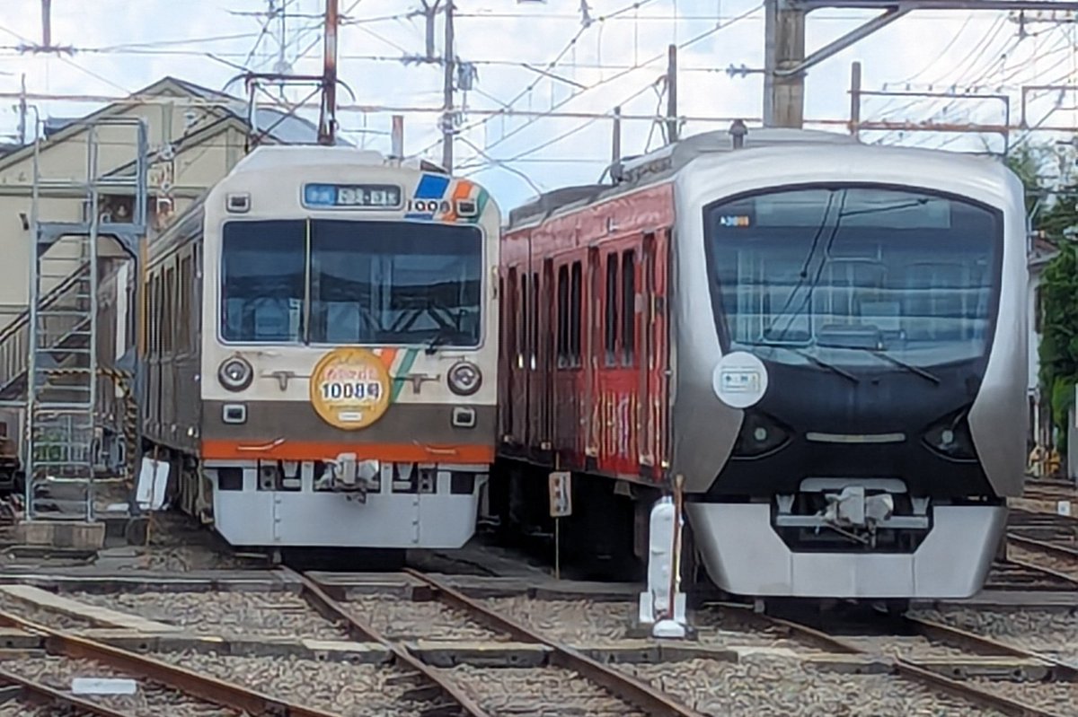 EF5861KT's tweet photo. 静岡鉄道
1000形 1008号編成
クモハ1008

今日から
「ありがとう １００８号 
２０２４年６月３０日」
ヘッドマークを取り付けている

2024.6.3 https://t.co/4vLyWxqf4y