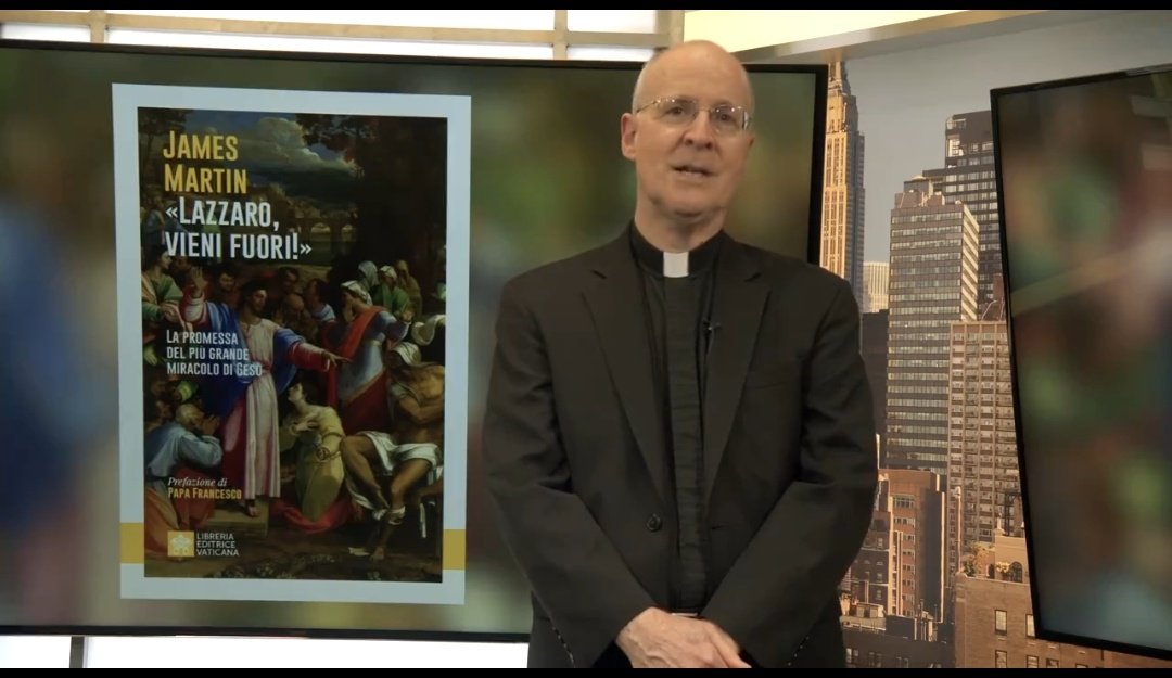 MLJHaynes's tweet image. JUST IN: #Vatican publishes #PopeFrancis' preface to Italian version of @JamesMartinSJ book Come Forth, released tomorrow. 
"We should be very grateful to Father James Martin, whose other writings I also know and appreciate, for this new book of his."
vaticannews.va/en/pope/news/2…