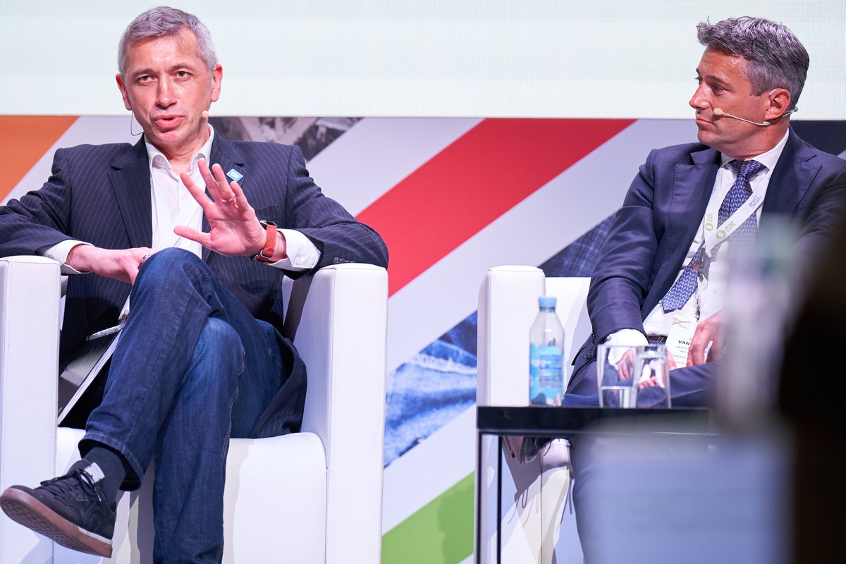 BIRworld's tweet image. 🌏 #BIRCopenhagen2024 - #StainlessSteel &amp;amp; Special Alloys Committee: #LME welcomes evidence of #nickel contract “coming back to life” (...)

Read more👉 bir.org/news-press/new…