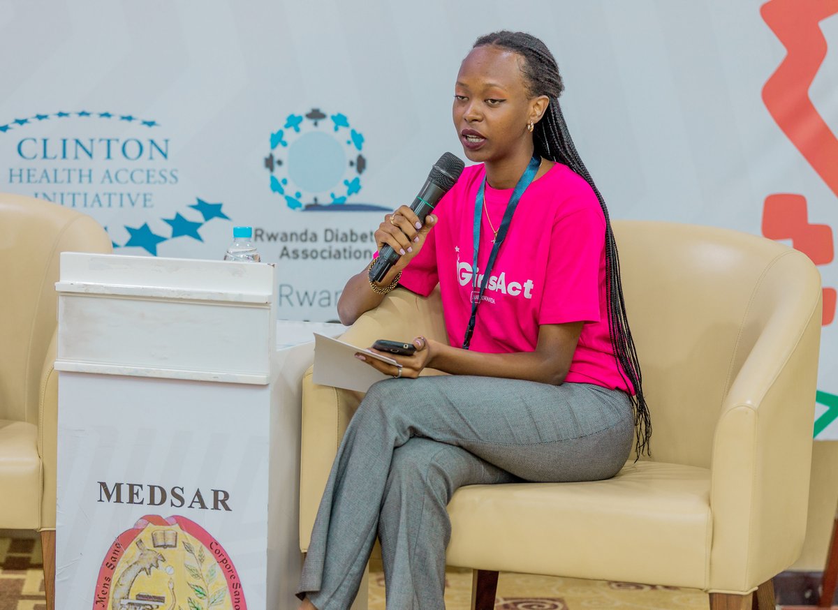 medsar_rwanda's tweet photo. HIGHLIGHTS
#MEDSARDay2024 #ScientificConference
PANEL DISCUSSION moderated by @UwaseSandrine7 

Should adolescents be allowed to use contraceptive methods in mitigating teenage pregnancy?
#VivaMEDSAR https://t.co/aptmTci9HJ