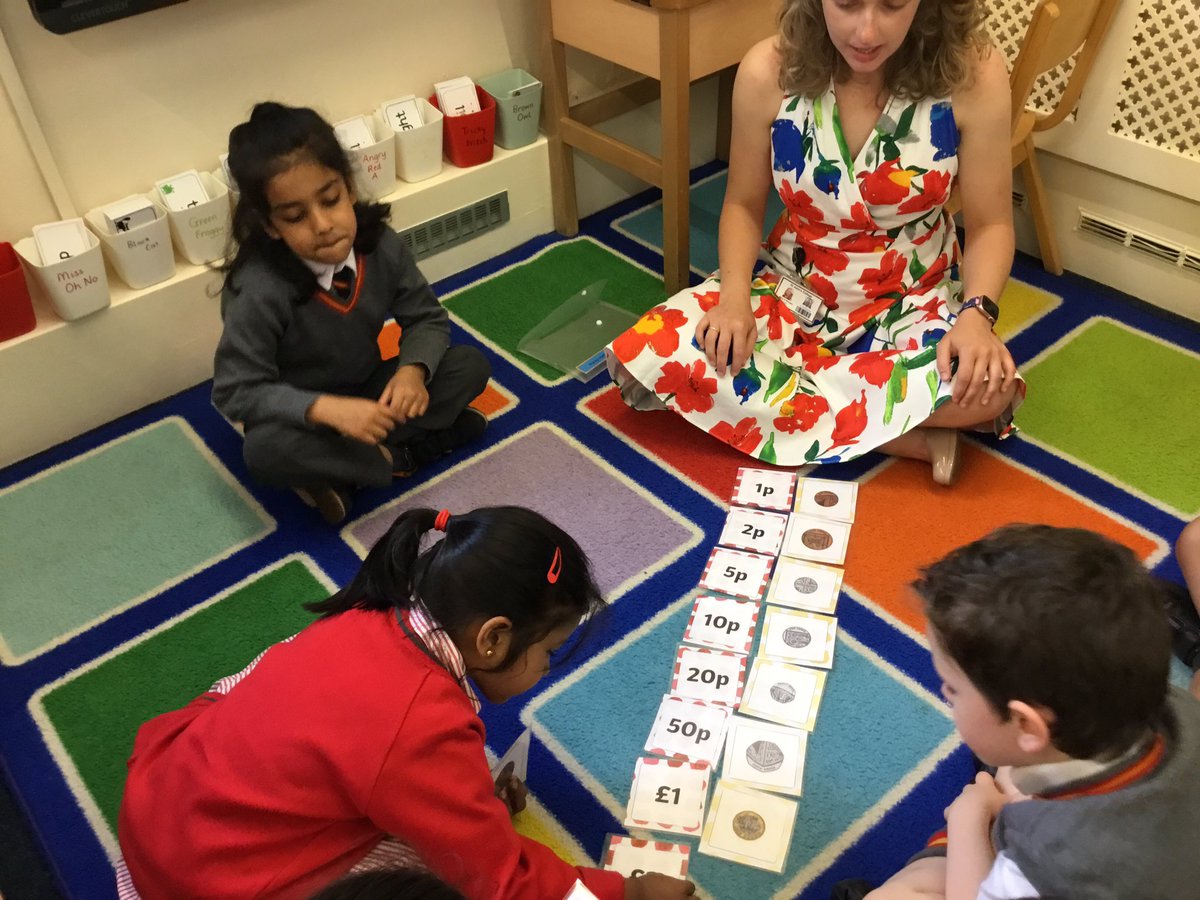 SJC_Infants's tweet photo. We’re back on board learning about money in #SJCR5 this morning! Drawing around coins to make amounts and ordering the coins in order of value! #SJCMathematics #SJCInfants https://t.co/zVPIV2HxxH