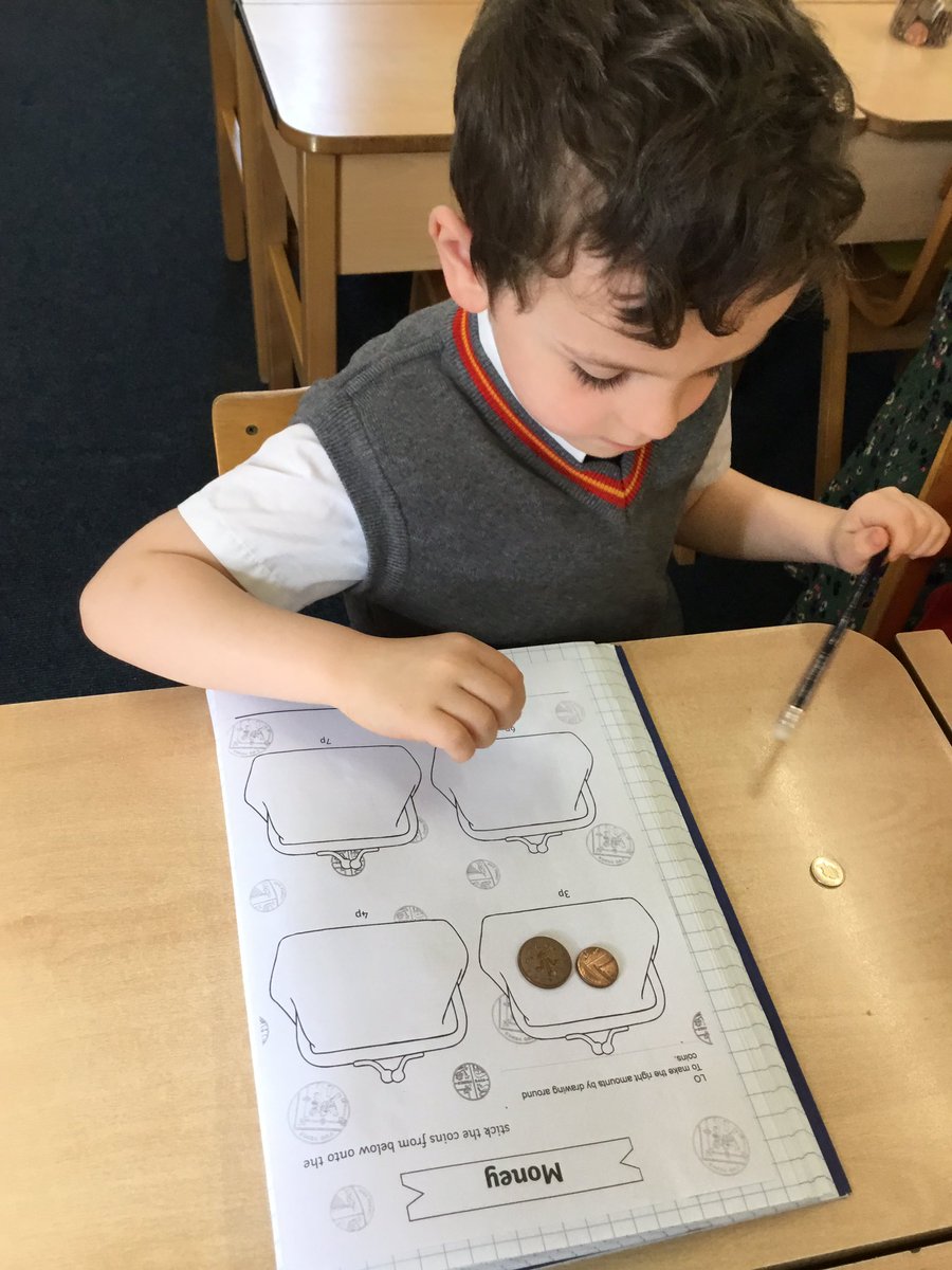 SJC_Infants's tweet photo. We’re back on board learning about money in #SJCR5 this morning! Drawing around coins to make amounts and ordering the coins in order of value! #SJCMathematics #SJCInfants https://t.co/zVPIV2HxxH