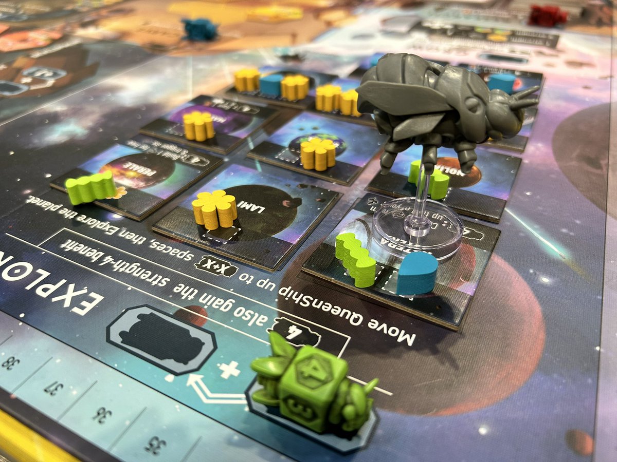 NoOrdinaryMeeps's tweet photo. #datajon demolishes us at Apiary. New levels of respect for this game! #apiaryboardgame https://t.co/TwusiUi4QK
