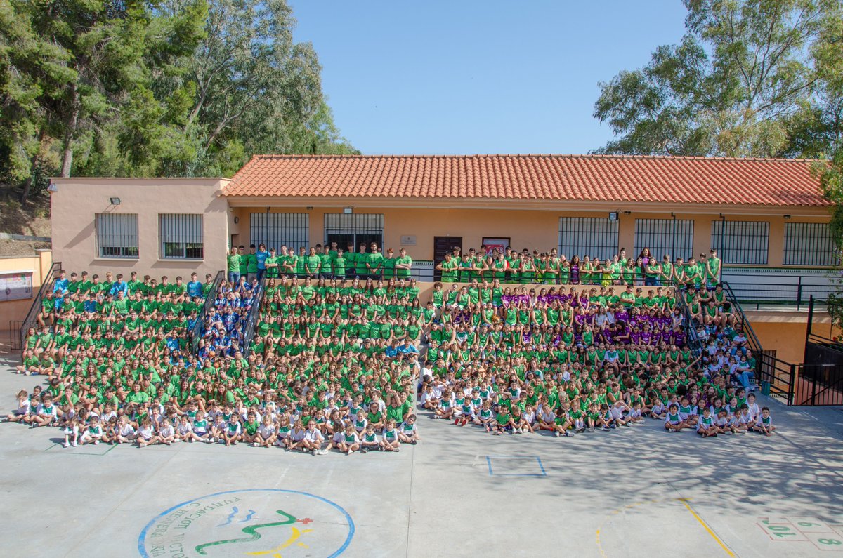 ED_FundacionSMV's tweet photo. 💚 | ¡¡¡Tenemos nueva foto de portada!!! 📸

Como cada año, después de nuestra fiesta de Clausura de la temporada, actualizamos nuestra foto de portada en Facebook y Twitter. 

#SomosEscuelaDeportiva https://t.co/1OupP2fbF6
