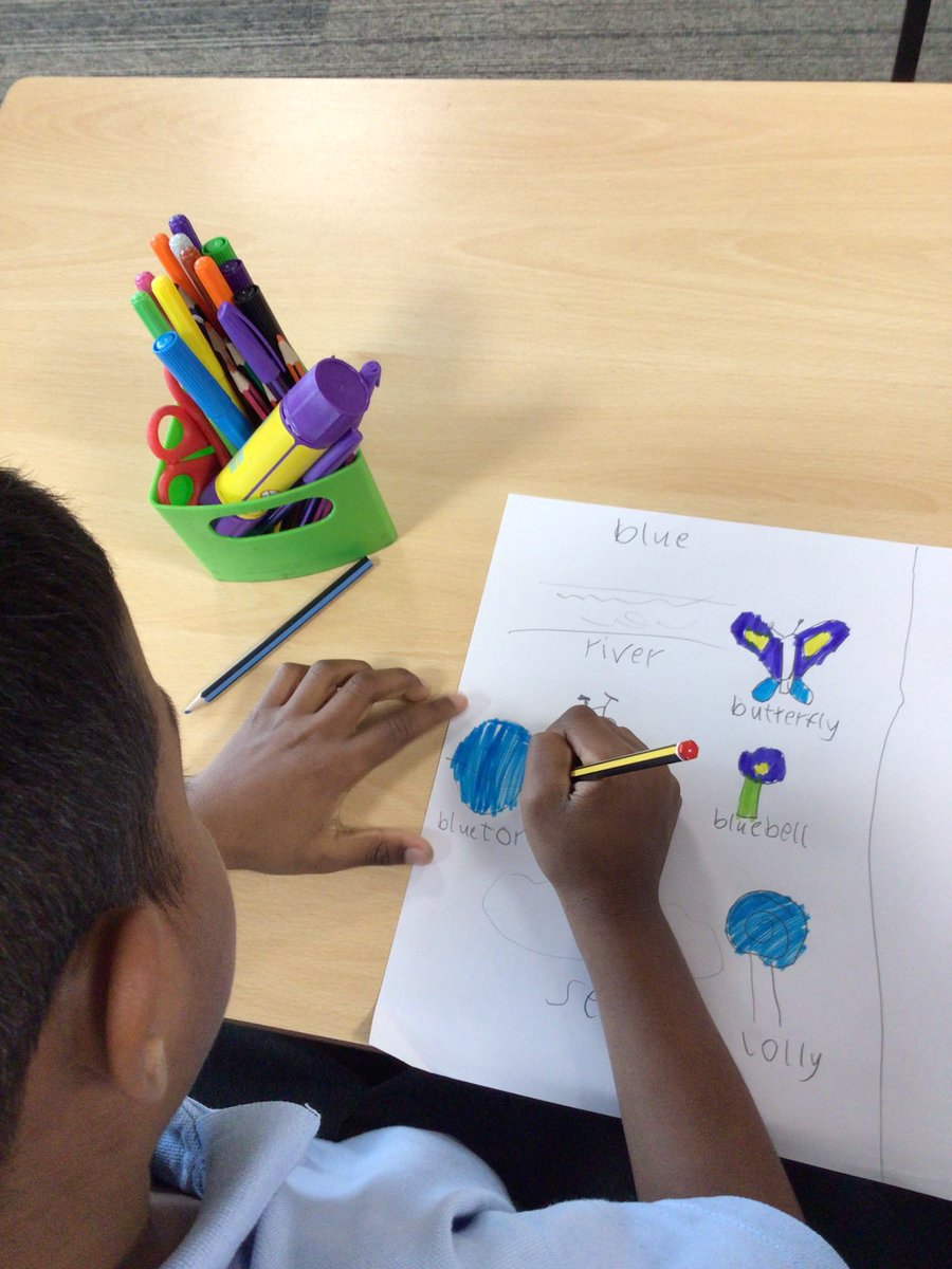 BramblesBeech tweet media