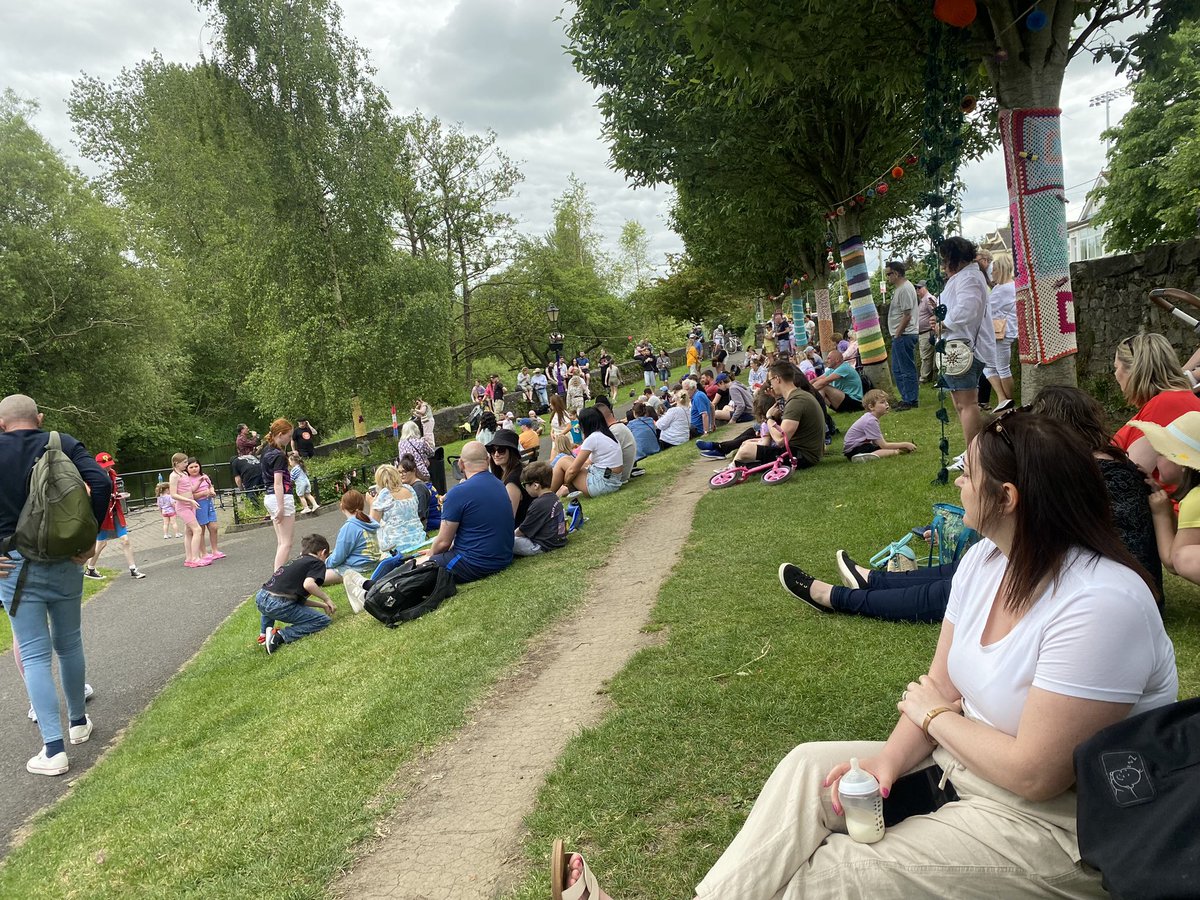 FAMILY FUN DAY 12-4pm
Main Street

Comic Con 12-6 Town Hall

Street Sounds 1-3 Georges Street

Newbridge is the only place to be today!

#Ireland
#Kildare