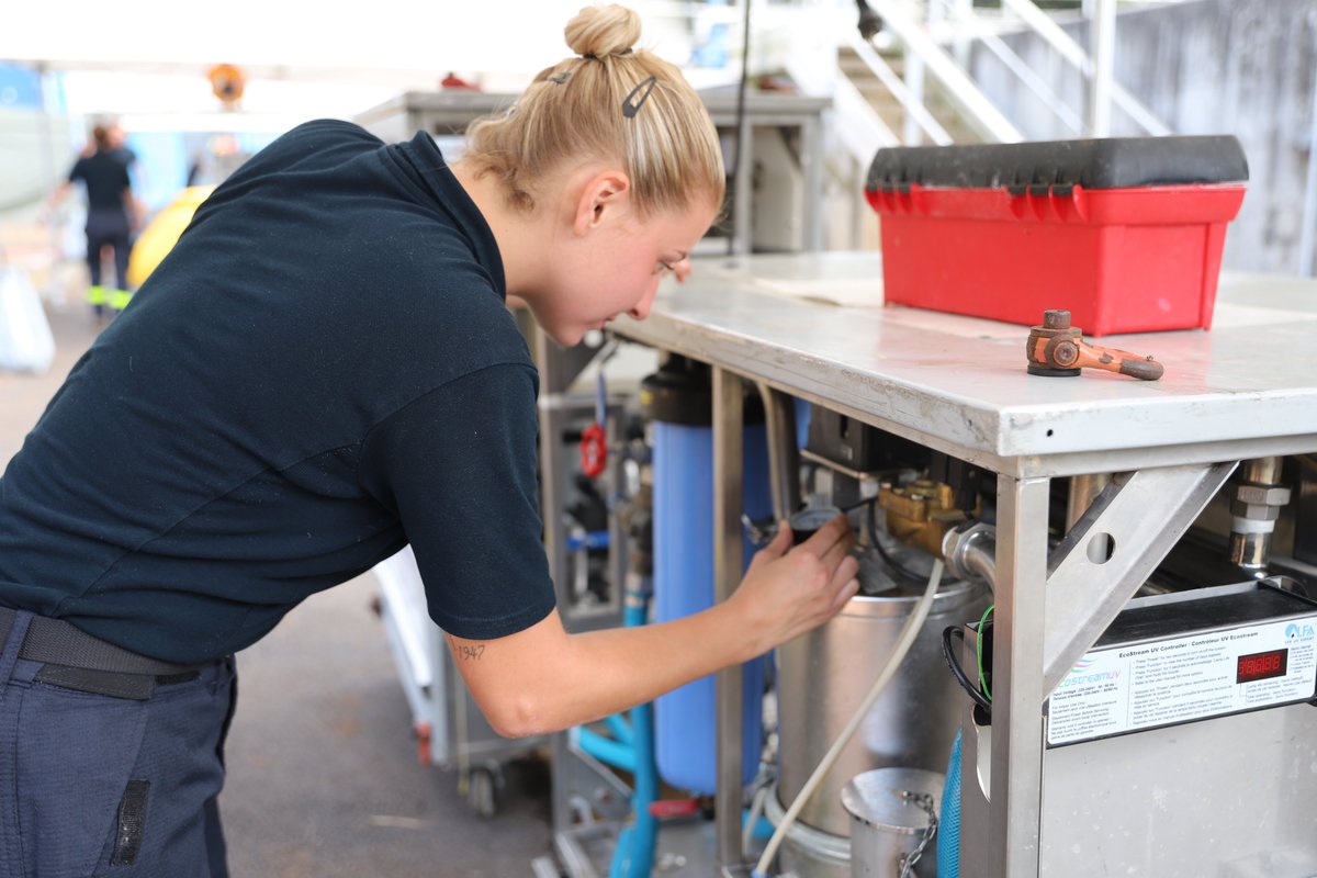 #MondayMotivation 💪 Leur devise : Servir pour sauver

En France et partout dans le monde, les sapeurs-sauveteurs apportent leur aide et leur expertise, spécialistes des risques technologiques, de la lutte contre les #FeuxDeForêt ou encore des opérations de sauvetage-déblaiement.