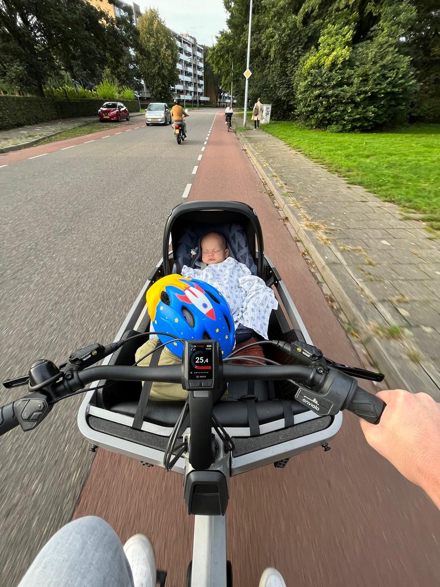 The DCE’s Nout Ramaekers To me, #Fietsgeluk means cycling around with our kids, seeing them enjoy the environment and dozing off every now and then :) #WorldBicycleDay