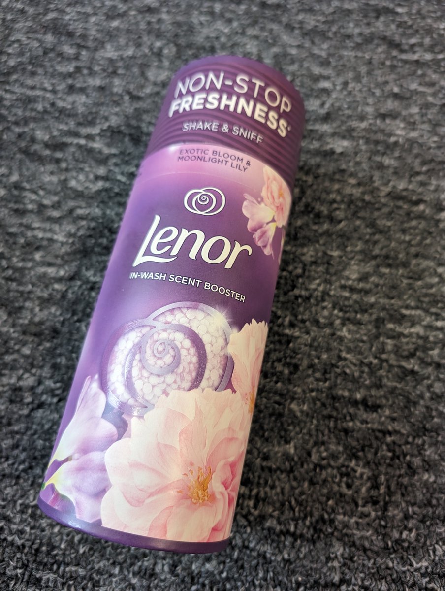 These wonderful Lenor in wash exotic bloom and moonlight lily scent boosters beads combined with a load of laundry offers up to 12 weeks of intense freshness.<a href="/SuperSavvyMeUK/">SuperSavvyMeUK</a> #ad #LenorFreshBoost #savvycircle <a href="/joyofclean/">joyofclean</a>