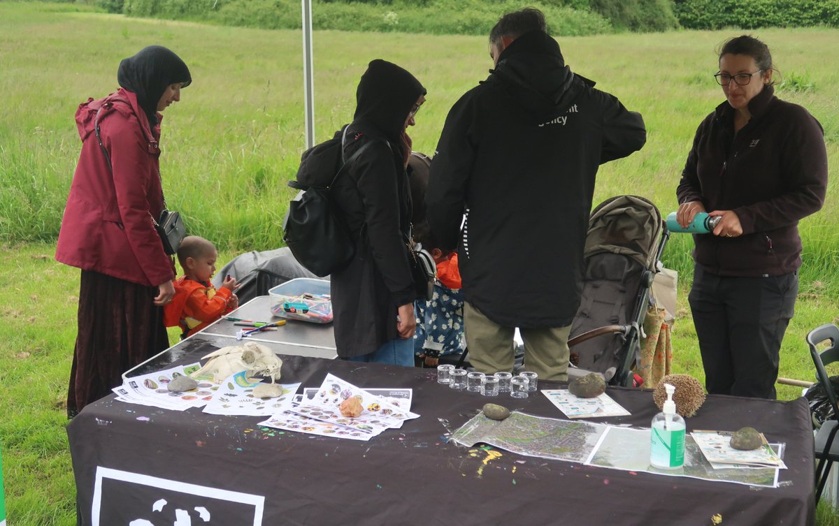 🌿 Last week, we hosted a fantastic Community Day at Heybarnes Recreation Ground with Eco Park and The Active Wellbeing Society! Kids enjoyed a variety of fun half-term activities, including litter picking, wildlife crafts, and mini beast hunts🌟

#Sustainability #CommunityDay