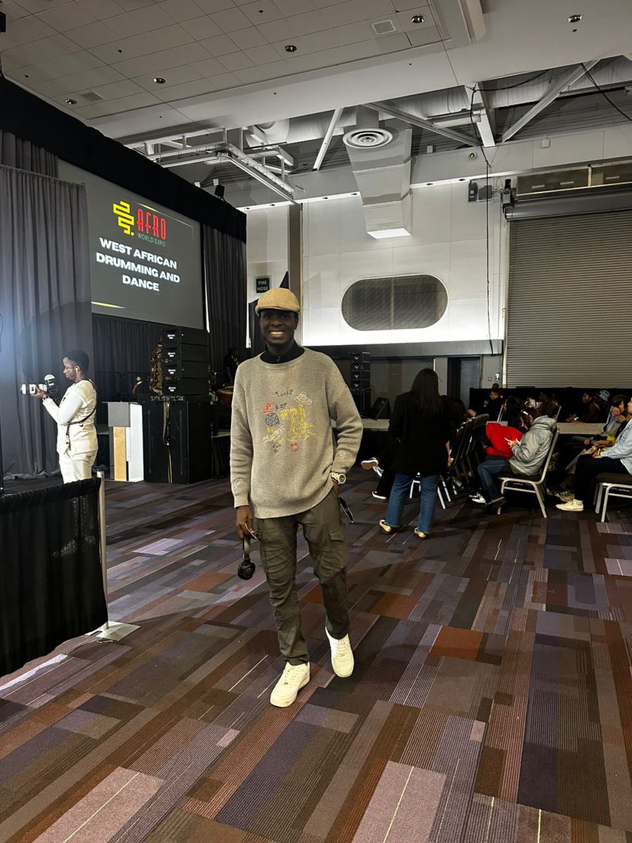narraplushq's tweet photo. Our boss @onlyonecamo present at the Afro World Expo in Vancouver, Canada.
We have thrilled to share some snapshots with you🫶💜
#afroworldexpo #smcomics #smapp #african https://t.co/qgxEw01egx