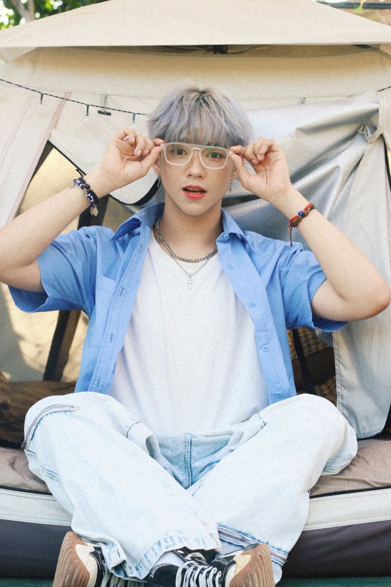 [🌌] PLUUS “Universe” for keeps 📷

🎵 : O' nais mo bang masilayan, binuo kong kalawakan. Parang di pa kumpleto, pwedeng samahan mo~

‘Universe’ Special Video » youtu.be/yvmaoKWAGt0
Stream Universe » bit.ly/pluus_universe

#PLUUS #AlwaysPLUUS #PLUUSJL #PLUUS_Universe