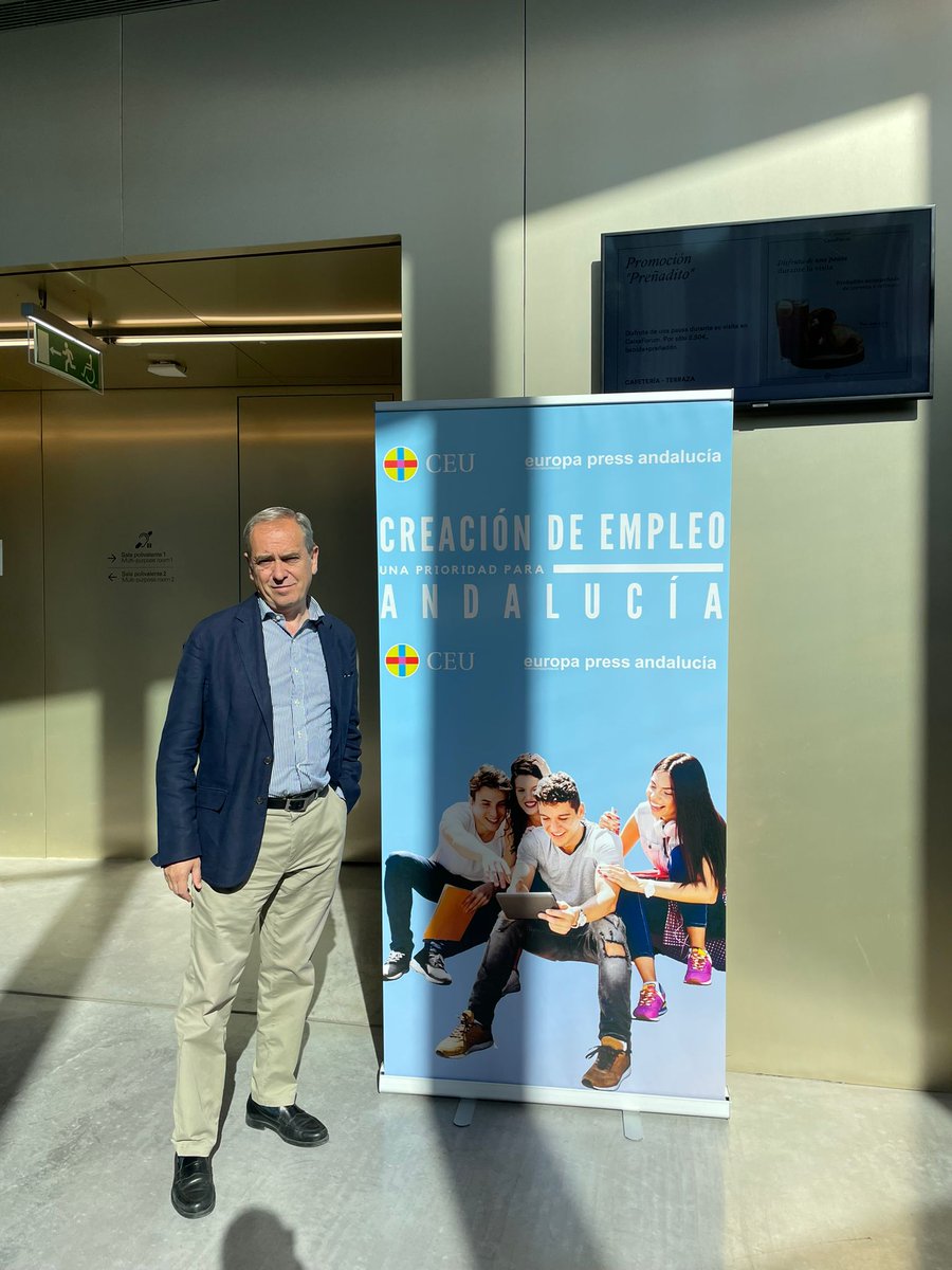 🔴 El vicepresidente primero del #CAFSevilla, Jesús M. González Gil, asiste al Encuentro Informativo Andalucía 'Creación de empleo, una prioridad para Andalucía' organizado por @CEUAndalucia y @EPAndalucia y que ha contado con la presencia de la consejera de @EmpleoJunta.