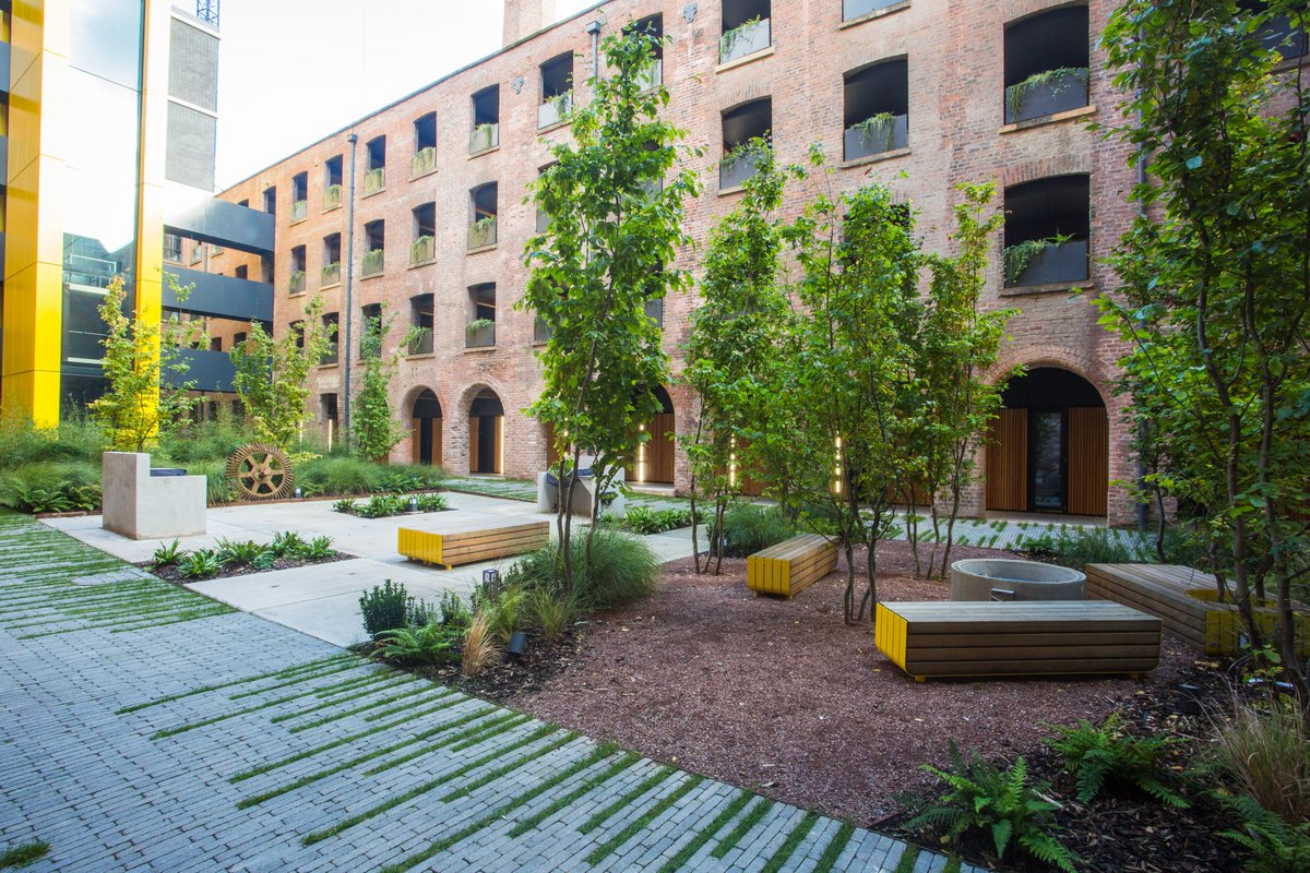 ExtArchitecture's tweet image. Delighted that #Crusader in #Manchester for @capitalcentric with @shedkm has been recognised with 2 @ribanorthwest awards! We relished the opportunity to design a sympathetic courtyard landscape that honours the listed mill buildings &amp;amp; provides a unique space for the community🌿