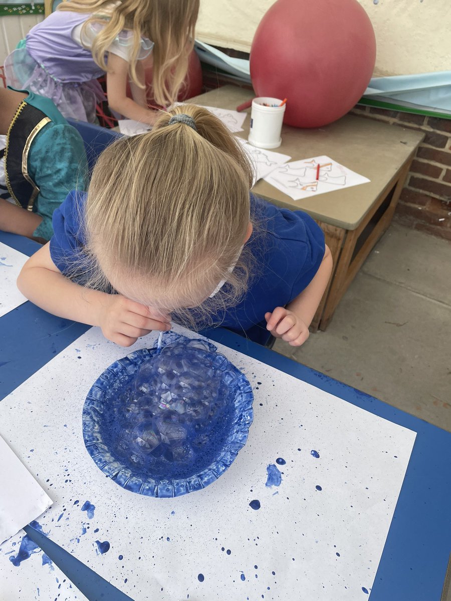PelhamReception's tweet photo. We undertook some exciting learning today … we throughly enjoyed bubble painting to represent the sea! @PelhamPrimary_ @trustilluminate https://t.co/9iehsb6FR7