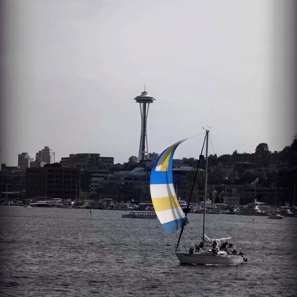 Happy Monday! We are sailing into the week like this with gusty winds!! Share with us your plans for today___________________ @KING5Seattle Right! Photo by JMS Photography Jennifer Sanderson #Seattle #Sailing #MondayMotivations #GoodMorning #spring2024