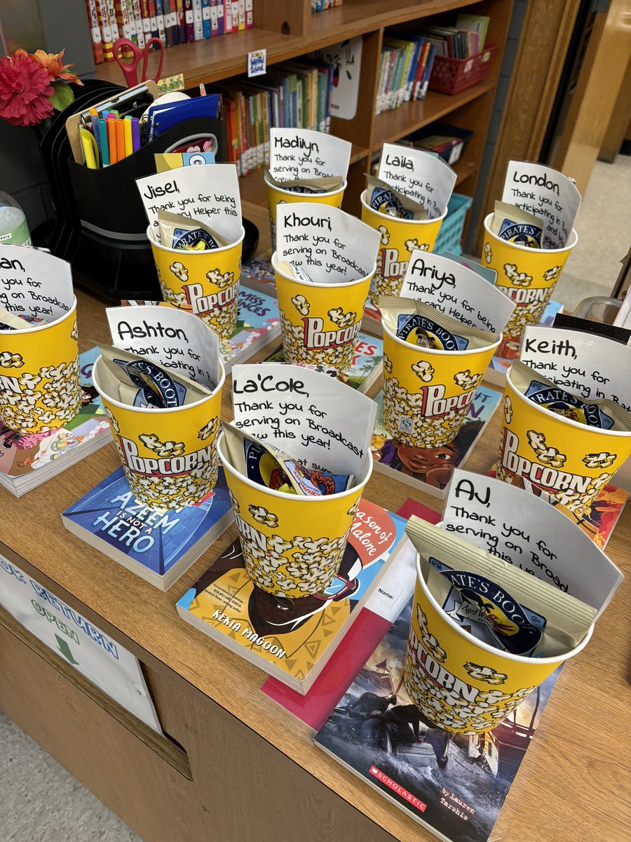 Mrs. Claggett tweet media