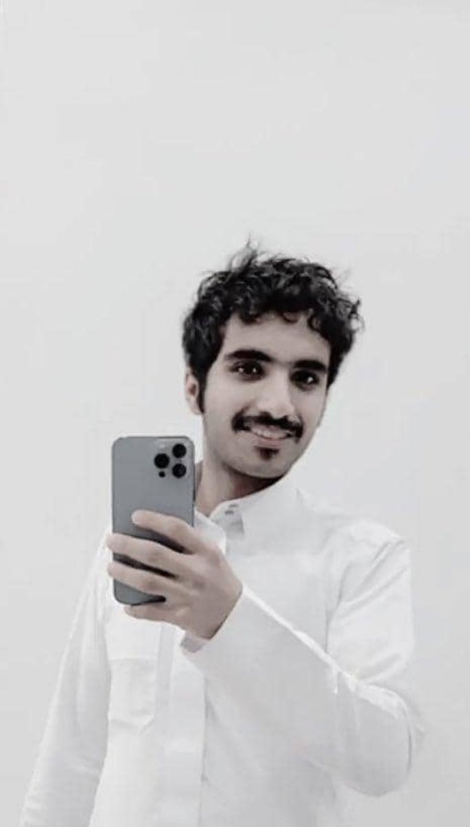 ولا يشبهك ألا أنت لو تكثر أشباهك
#حسين_الصيعري <a href="/vss_891/">حسين الصيعري</a> 
#حسين_الصيعري_بمعرض_العطور