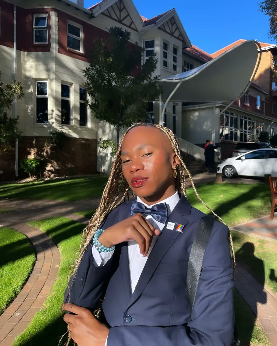 ThaboMathule's tweet photo. Same person but different events!
#Pridenation2024 #nonbinary #prideSA https://t.co/rzDeBo5WYS