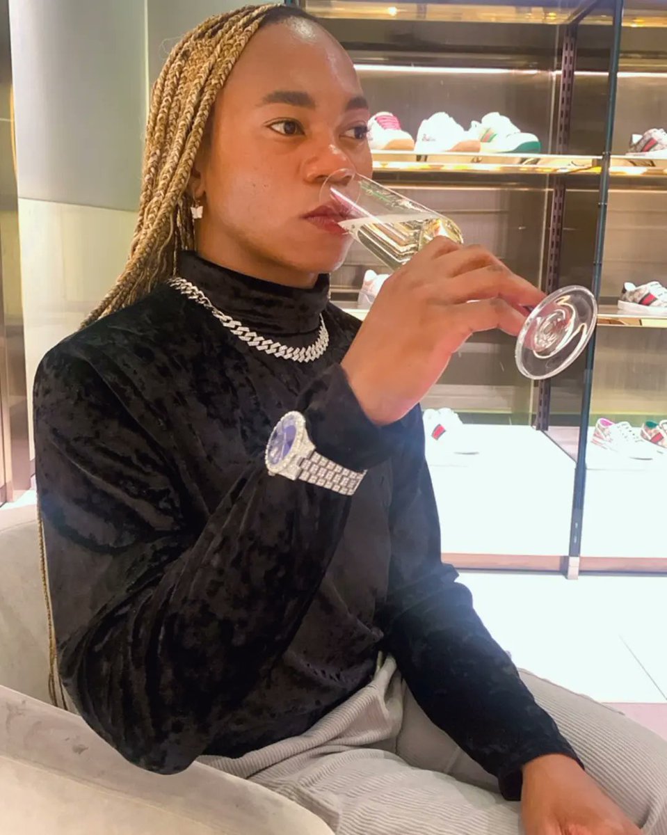ThaboMathule's tweet photo. Same person but different events!
#Pridenation2024 #nonbinary #prideSA https://t.co/rzDeBo5WYS
