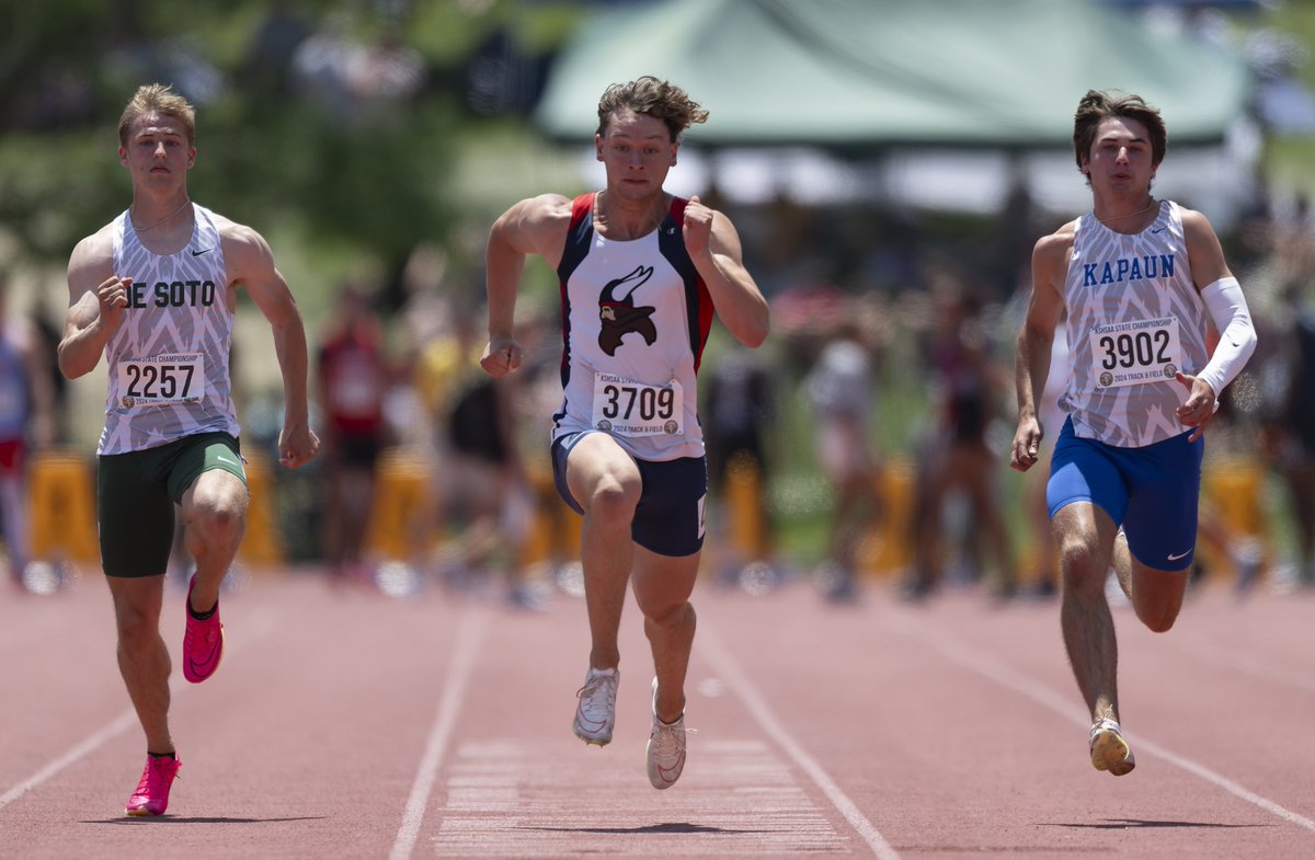 peterson_rick's tweet photo. Nominees set for 2024 https://t.co/7YkLoQW1pT' high school senior awards. @CPLSAthletics @HaydenHigh @RossvilleDawgs @SeamanAthletics @SHHSThunderbird @SilverLakeEagle @T_HighAthletics  @TopekaWestAthle @WRHS_AD ...
https://t.co/cibTj7STKP https://t.co/KgyyQH876o