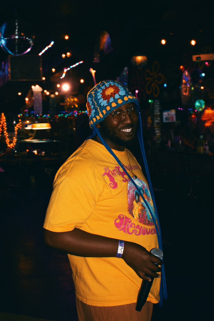 thedivinehippy's tweet photo. take me back to touring w/ da homies 😩 good times, good times indeed 🌞

forever grateful for this experience 🤞🏿✨ #WOAHTOUR 🗣️

📸: @laneisclosed https://t.co/WilHre0Ajz