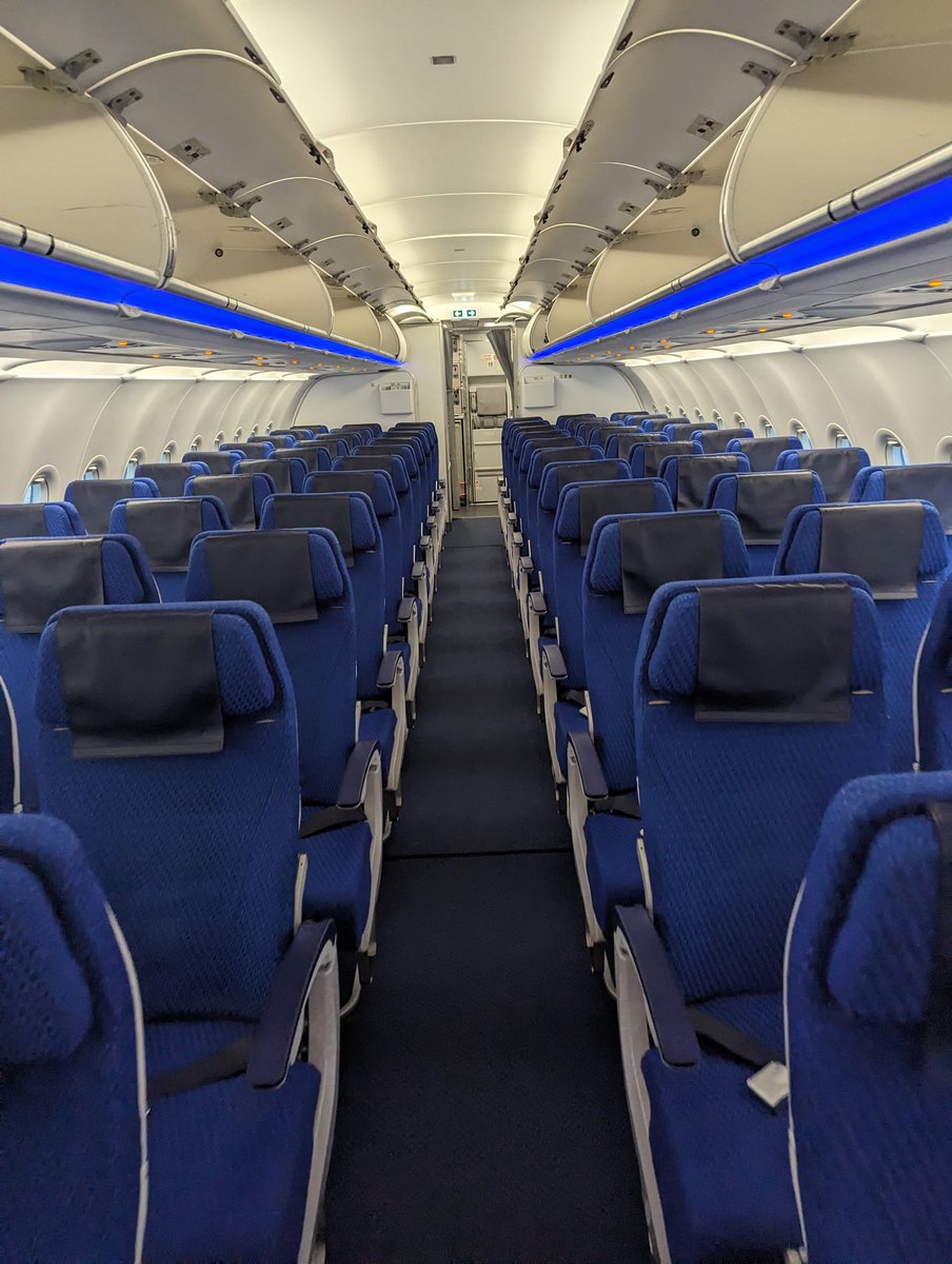 最近ボーディンググループってアナウンスしてません？なおグループ1で一番乗りしたときの景色はこんな具合