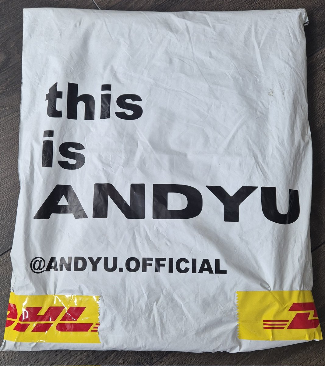 jinqing_tooth's tweet photo. 😍😍😍 My #Andyu  t-shirts have arrived! I love them! Now I wish I could book a trip to Taiwan soon to wear them 🤭

#andywu #yujin #SnoopyYu #吳岳擎 #余晉
#我的牙想你 #mytoothyourlove 
#安朗cp https://t.co/BRnfzWu5pA